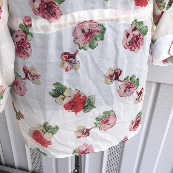 Beautiful Miss Me Women’s Blouse with Lace - Picture 6 of 13